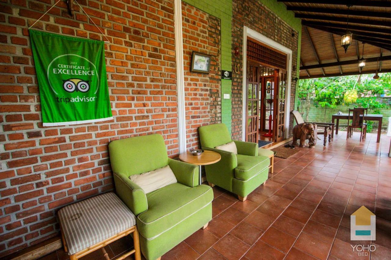 Airport Green Olive Villa Katunayaka Exterior photo